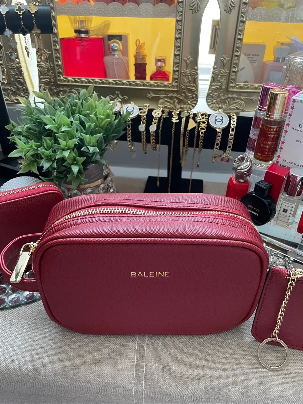 ♥️Baleine COMPLETE set of 4 Travel Set ♥️✨